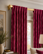 Rideaux en velours rouge bordeaux