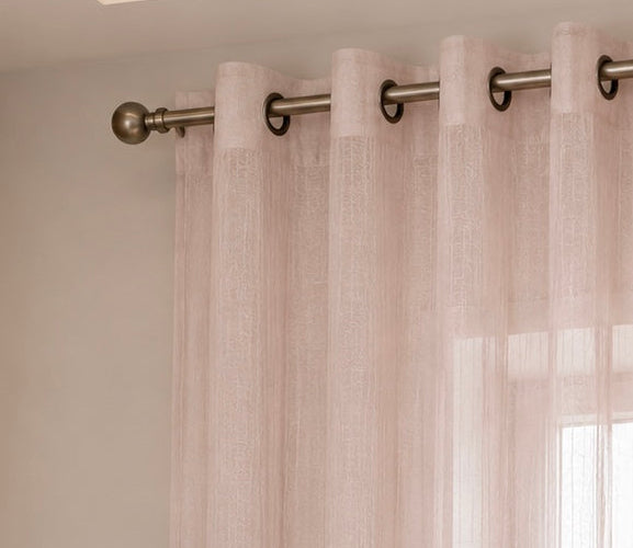 petit rideaux en voile rose clair