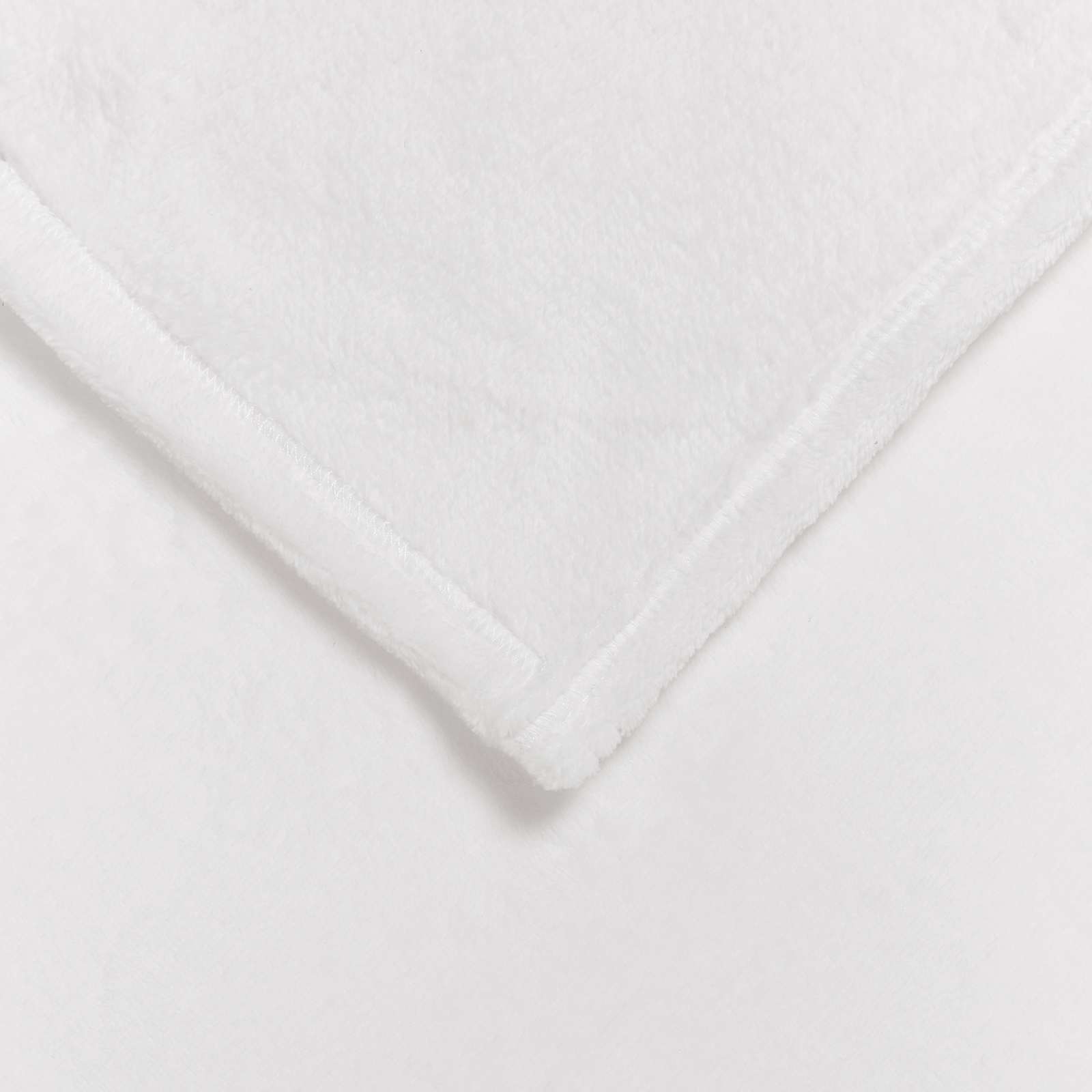 plaid canapé blanc