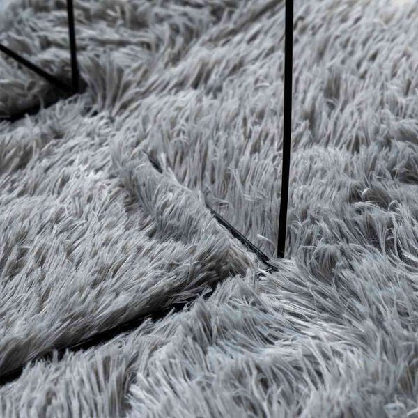 Tapis salon gris clair Shaggy à poils longs NAVARRA